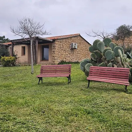 78 Alba Rossa Piscine Chauffee Et De Cupabia Feriehus Serra-di-Ferro (Corsica)