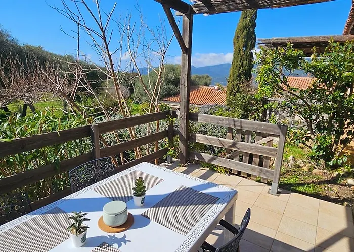 78 Alba Rossa Piscine Chauffee Et De Cupabia * Serra-di-Ferro (Corsica)